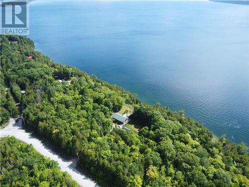 320 Perivale Rd W., Spring Bay, ON 