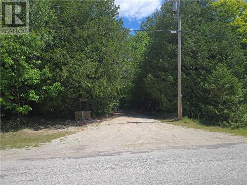 320 Perivale Rd W., Spring Bay, ON 