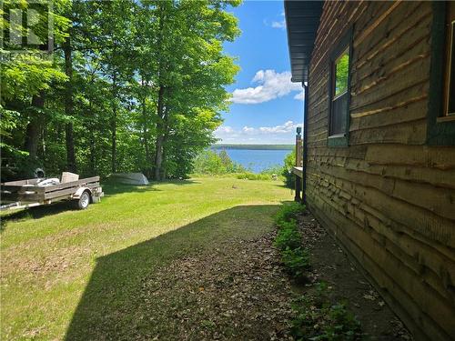 320 Perivale Rd W., Spring Bay, ON 
