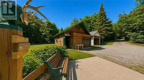 320 Perivale Rd W., Spring Bay, ON 