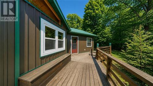 320 Perivale Rd W., Spring Bay, ON 