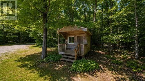 320 Perivale Rd W., Spring Bay, ON 