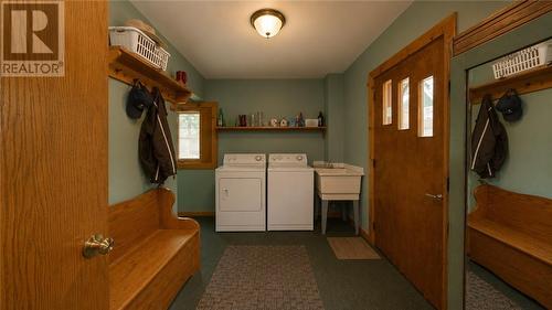 320 Perivale Rd W., Spring Bay, ON 