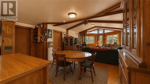 320 Perivale Rd W., Spring Bay, ON 