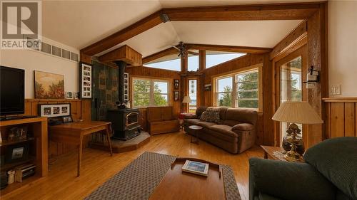 320 Perivale Rd W., Spring Bay, ON 