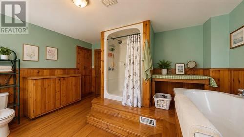 320 Perivale Rd W., Spring Bay, ON 
