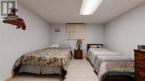 320 Perivale Rd W., Spring Bay, ON 