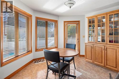 5760 Wayne, Lasalle, ON - Indoor