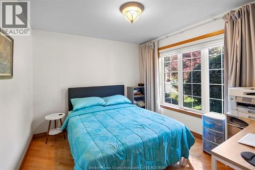 5760 Wayne, Lasalle, ON - Indoor Photo Showing Bedroom