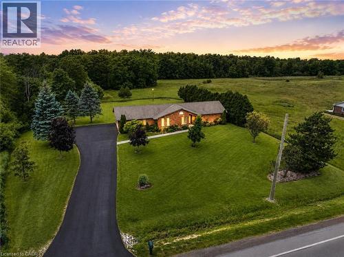 398 MOUNTAIN Road  Grimsby, ON L3M 4E7