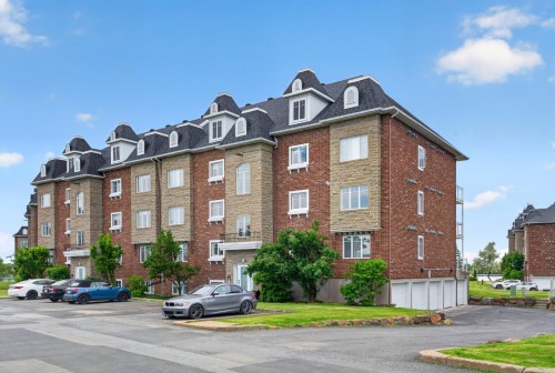 Façade - 5-9300 Rue Rubaniers, Brossard, QC - Outdoor With Facade