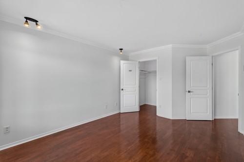 Chambre à coucher principale - 5-9300 Rue Rubaniers, Brossard, QC - Indoor Photo Showing Other Room