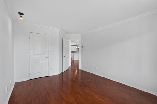 Chambre à coucher principale - 5-9300 Rue Rubaniers, Brossard, QC - Indoor Photo Showing Other Room
