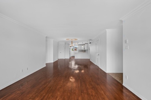 Salon - 5-9300 Rue Rubaniers, Brossard, QC - Indoor Photo Showing Other Room