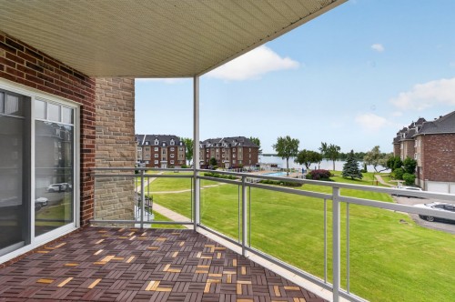 Balcon - 5-9300 Rue Rubaniers, Brossard, QC - Outdoor With Exterior