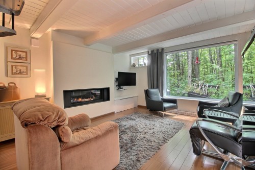 Living Room - 34 Av. Des Érables, Orford, QC 