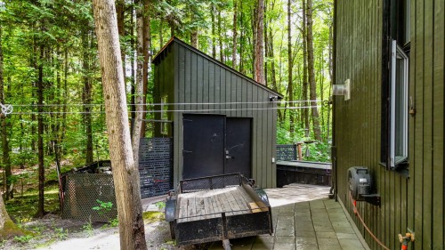 Shed - 34 Av. Des Érables, Orford, QC 
