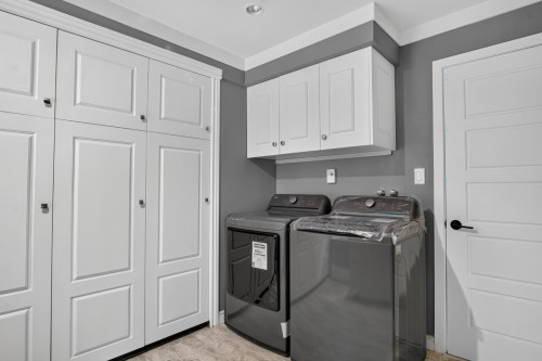 Powder room - 70Z Rue Roussin, Montréal (L'Île-Bizard/Sainte-Geneviève), QC - Indoor Photo Showing Laundry Room