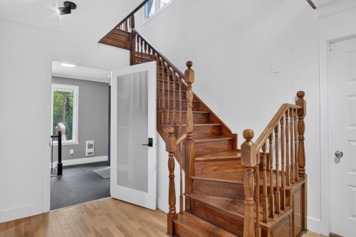 Staircase - 70Z Rue Roussin, Montréal (L'Île-Bizard/Sainte-Geneviève), QC - Indoor Photo Showing Other Room
