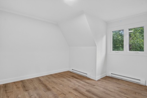 Bedroom - 70Z Rue Roussin, Montréal (L'Île-Bizard/Sainte-Geneviève), QC - Indoor Photo Showing Other Room