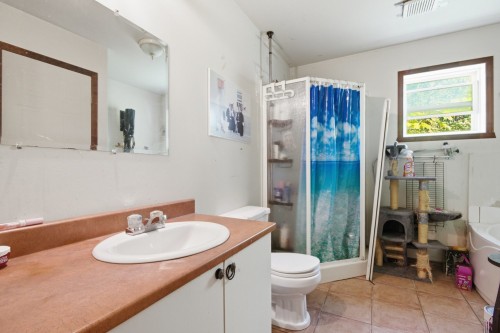 Salle de bains - 7057  - 7059 Rue Morin, Val-Morin, QC 