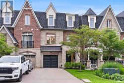 2083 GRANGE DRIVE  Mississauga, ON L5B 1P4