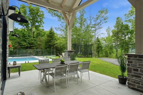 Terrasse - 1435 Rue Du Coeur, Sainte-Adèle, QC 