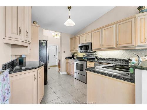 1385 Imperial Crescent, Windsor, ON 