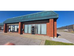 217-2825-2885 LAUZON PARKWAY  Windsor, ON N8T 3H5