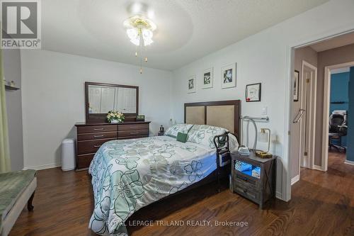 31 Neal Avenue, St. Thomas, ON - Indoor Photo Showing Bedroom