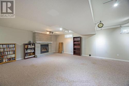 31 Neal Avenue, St. Thomas, ON - Indoor With Fireplace