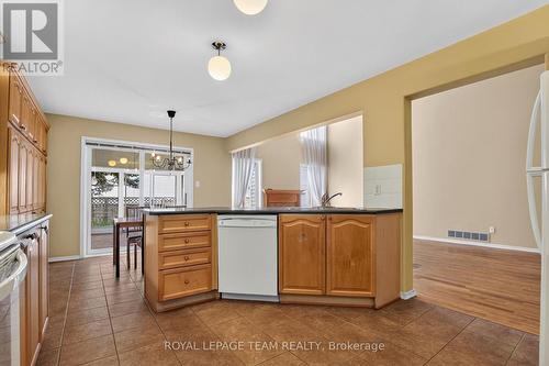 Kitchen - 1115 Grenon Avenue, Ottawa, ON 