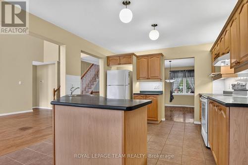 Kitchen - 1115 Grenon Avenue, Ottawa, ON 
