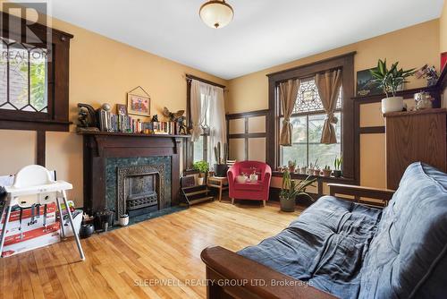 86 Fourth Avenue, Ottawa, ON 