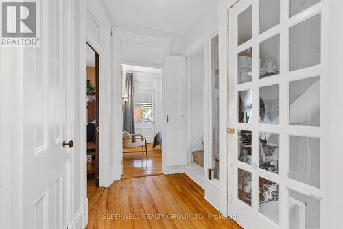 86 Fourth Avenue, Ottawa, ON 