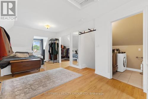 86 Fourth Avenue, Ottawa, ON 