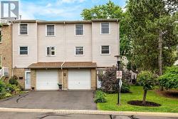 33 - 5878 MONTEVIDEO ROAD  Mississauga, ON L5N 2V5