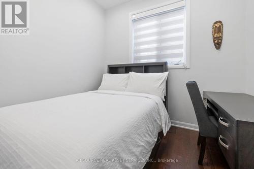 733 Coast Circle, Ottawa, ON 