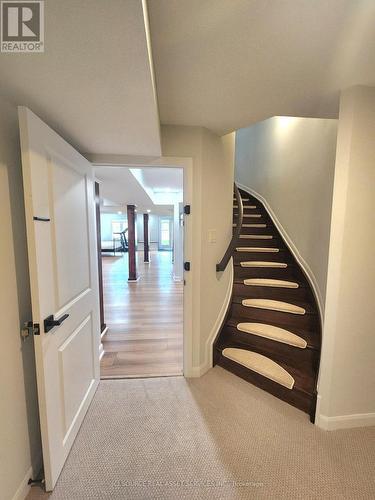 733 Coast Circle, Ottawa, ON 