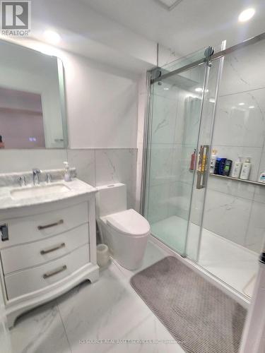 733 Coast Circle, Ottawa, ON 