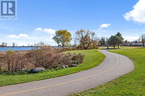 968 Essa Crescent, Pickering, ON 