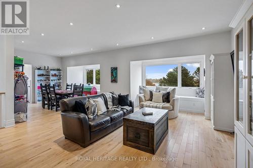968 Essa Crescent, Pickering, ON 