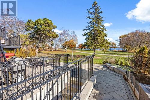 968 Essa Crescent, Pickering, ON 