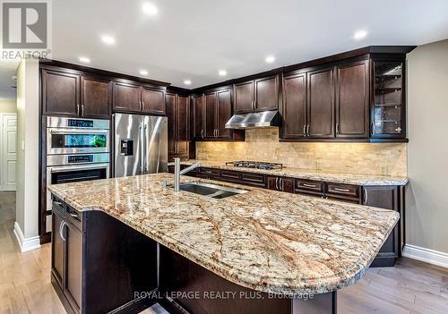3209 Wilmar Crescent, Mississauga, ON 