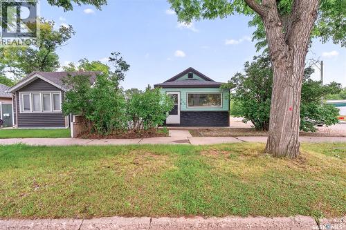 965 Stadacona STREET W  Moose Jaw, SK S6H 2A9