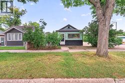 965 Stadacona STREET W Moose Jaw, SK S6H 2A9
