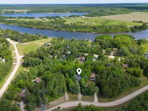 8 Village Cr, Lee River, MB 