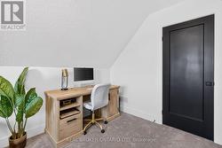4th bedroom currently used as a den/office - 