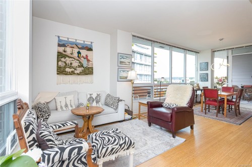 #406-391 Tyee Rd, Victoria, BC 