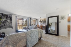 #201-345 Morison Ave  Parksville, BC V9P 1P4